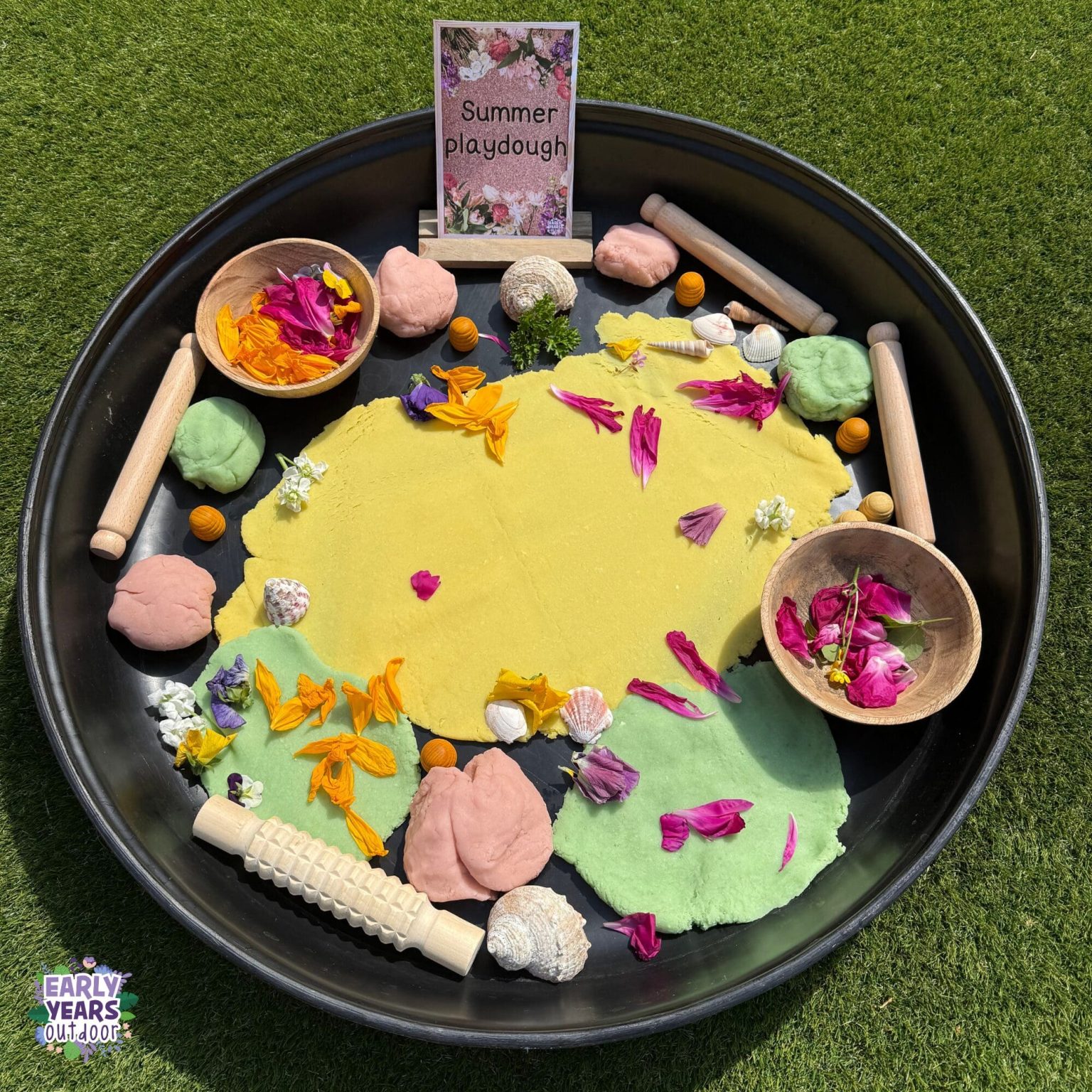 Spring Ruff Tray Tuff Trays - Early Years Outdoor